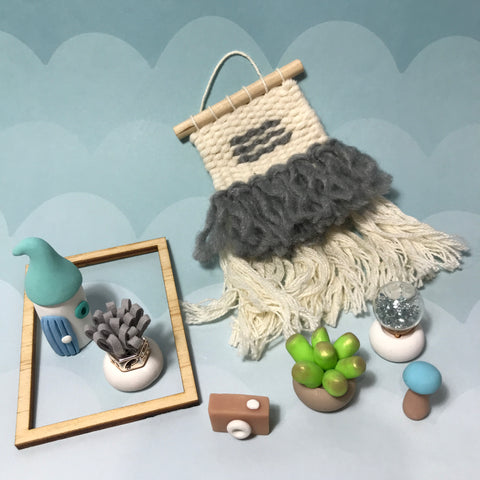 Miniature Pack 2