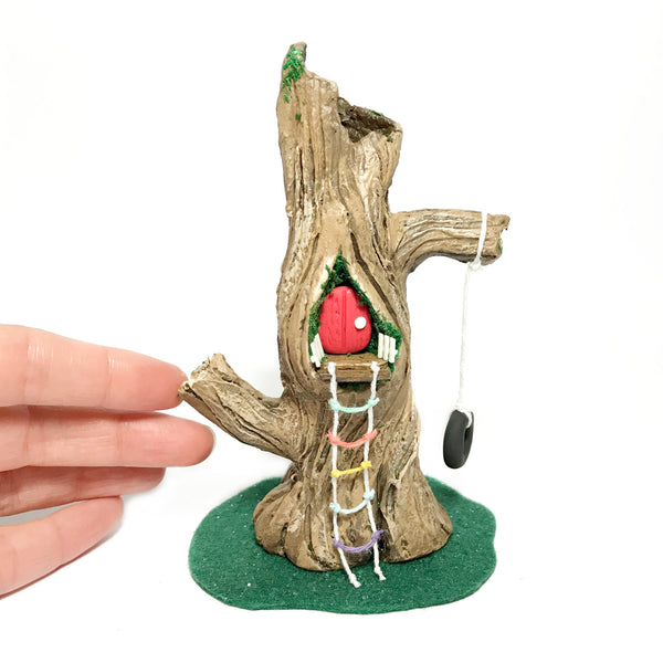 Curvy Clay Tree House 13cm