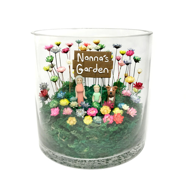 Medium Cylinder with figures and sign